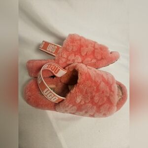 UGG Fluff Yeah Slide Slippers Pink Floral Logo Strap Shearling Women’s 9